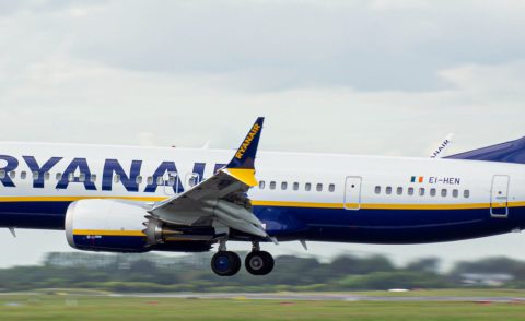 Ryanair Flieger hebt ab
